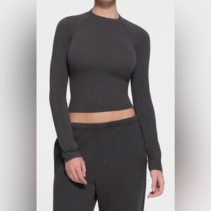 Women’s SKIMS NWT Vintage Long Sleeve T-Shirt. Medium/Ash